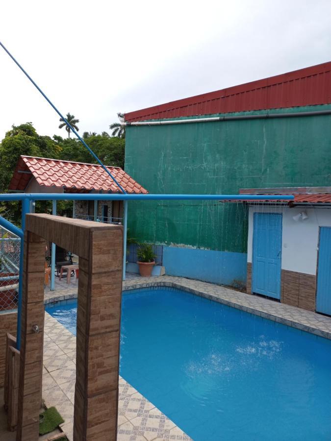 Hotel La Uvita Puerto Limon Ngoại thất bức ảnh